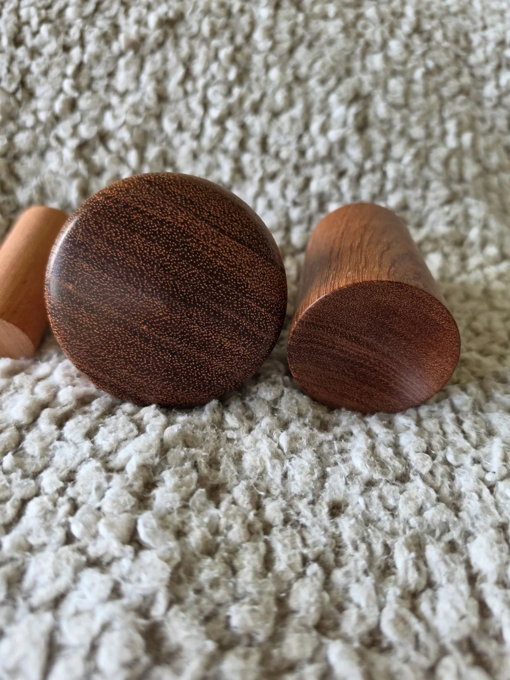 Vörda Okiagari Essential Oil diffuser- African Rosewood.